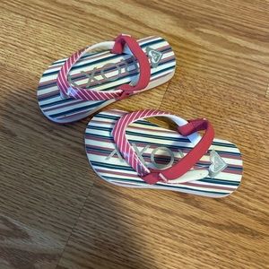 Roxy sandles size 5